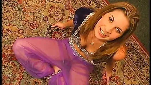 Lisa Marie'den 10 kişilik boşalma filmi