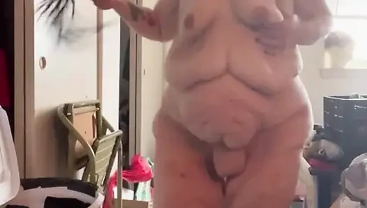 Günler boyunca fışkırtıyor