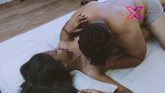 Hintli ateşli üvey kız kardeş evde yalnız - sert Hintli seks