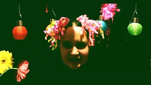 Tanrıça Lana ile cei mezmerize video versiyonu