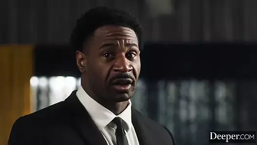 Derin. İtaatsiz Cecelia kuralları çiğnerken yakalanıyor