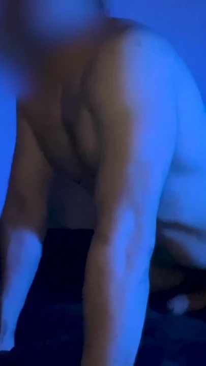 "Kız arkadaş erkek arkadaşını domaltarak sikiyor - sikişiyor" dan mutlaka paylaşmalı an