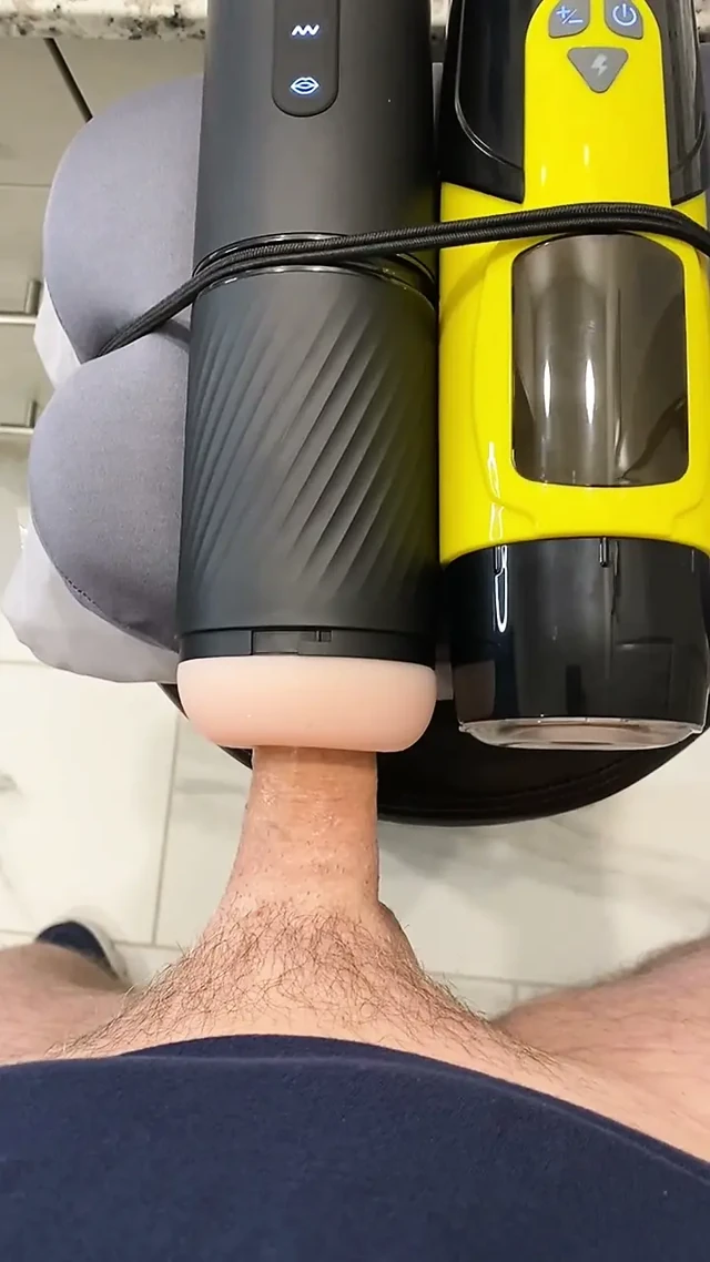 Aynı anda iki sikiş oyuncağı kullanmak