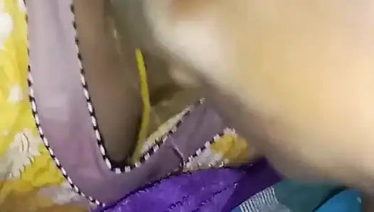 Kayınbiraderim Yarağımı Yakaladı, Emdi, Sonra Bana Dağları Gösterdi Ve Üstüme Çıktı, Beni Solmaya Bıraktı.