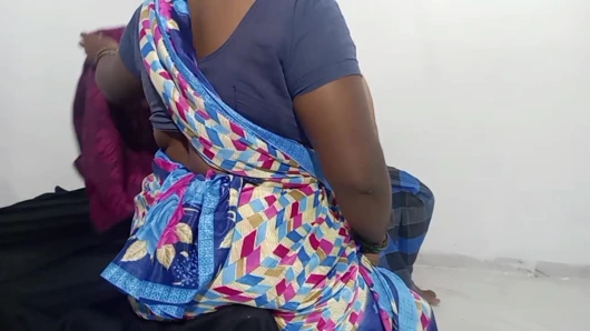 Kızımın kocası benimle sikişiyor. Ona her şeyi verdim - tamil net ses