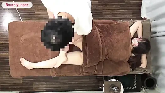 Minyon fuar güzellik, uzun rahatlatıcı ve samimi bir yağ seansın tadını çıkaran olgun bir Aura ile geri dönüyor - bölüm 1