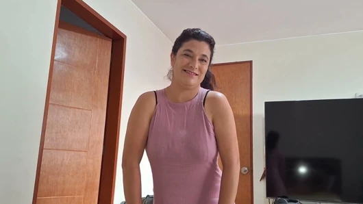 Kız arkadaşım erkeğiyle iyi davranıyor ve dölümü yutuyor