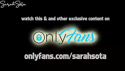 Gözlüklü seksi kız aletini emmeyi seviyor - gözlüklü yüz