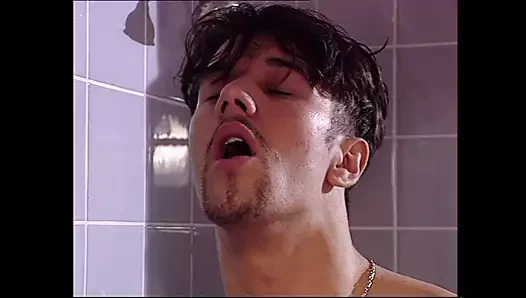 Aşık genç kız - bölüm 3