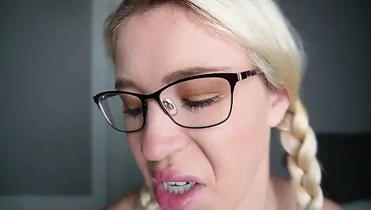 Öğle yemeği saati aşağılama