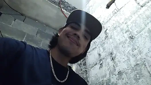 Seksi Adam Banyoda Zamanını Kendine Dokunarak Geçiriyor