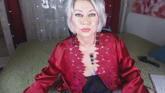 Olgun ıslak amcık ve dünyaya açık bir göt deliği ile maceralara doğru... )) (Aimee ateşli orta yaşlı seksi kadın (nam-ı diğer AimeeParadise)...