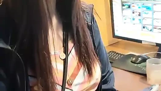 İnternet kafede bir yabancıdan seks istemek