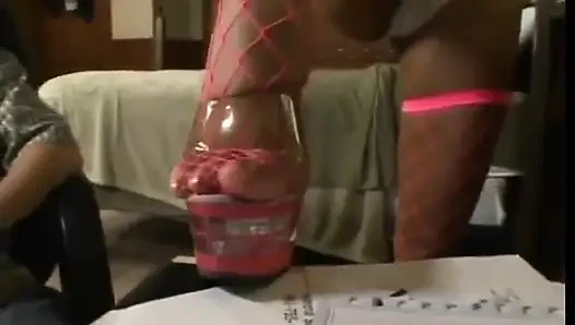 White oturma odasında sulu zenci amcığını yiyor