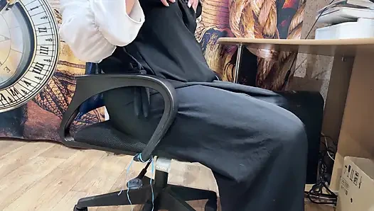 Porno izliyor ve mastürbasyon yapan Arap orta yaşlı seksi kadın