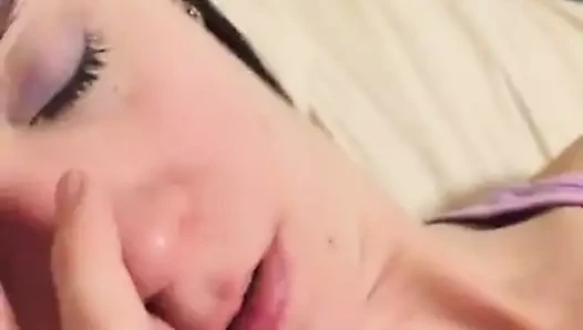 Hayranları için başka bir karıcık külotlu çorap orgazmı!