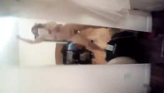 Noel şarkısıyla dans etmek