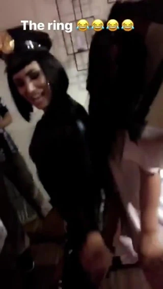 Demi lovato seksi polis 5