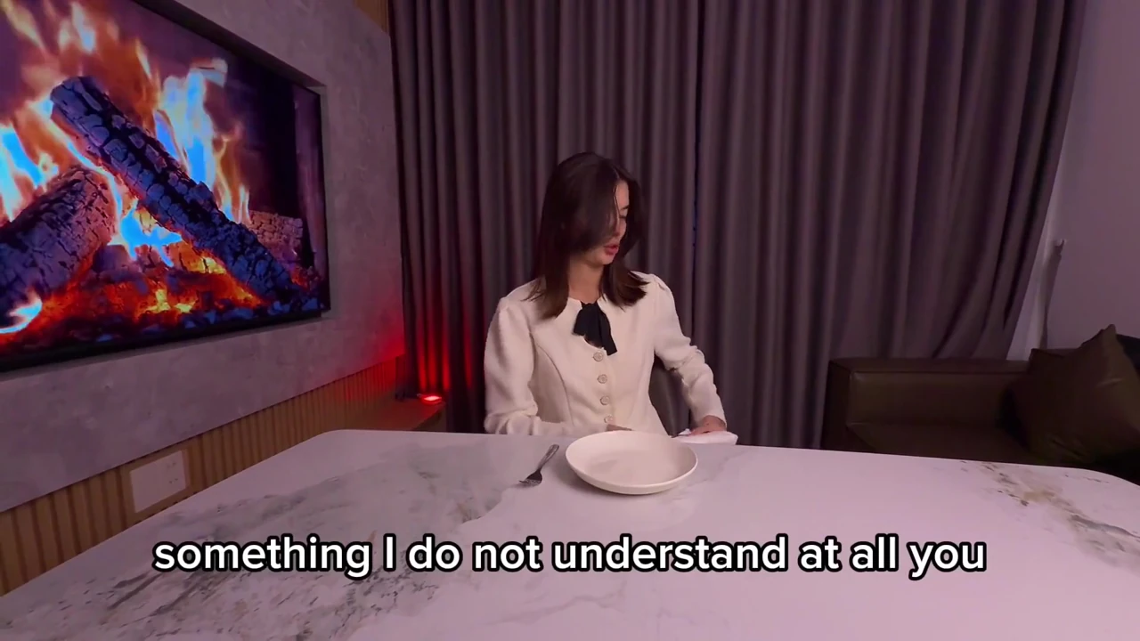 Sexy Girl Came on a Date, but She Had No Money