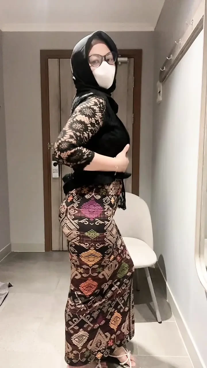Narrow pussy of my lover’s black kebaya