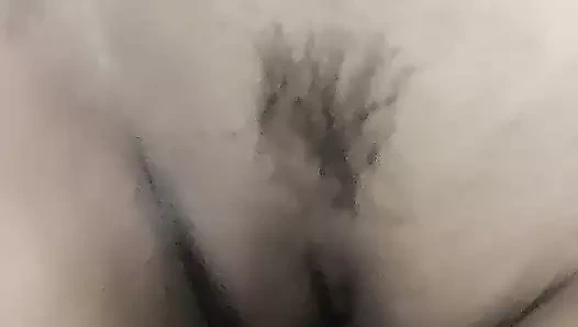 Hintli kız erkek arkadaşıyla yüksek sesle inleyerek çok sert sikiliyor. Çok acı verici sikiş, Hintli viral mms