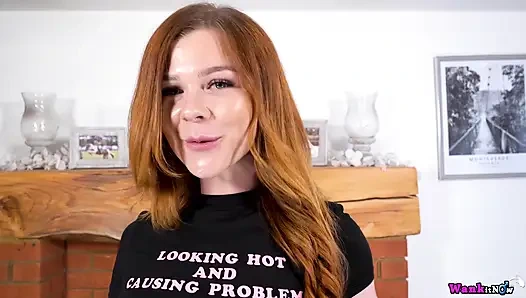 Violet Vixens boşalana kadar yarak mastürbasyonu teşvik ediyor