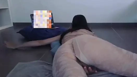 Porno izlerken büyük orgazm