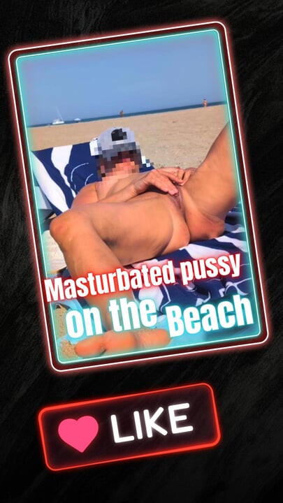 Masturbation on the nudist beach. Close-up and beautiful exhibition in front of voyeurs in Cape Town.