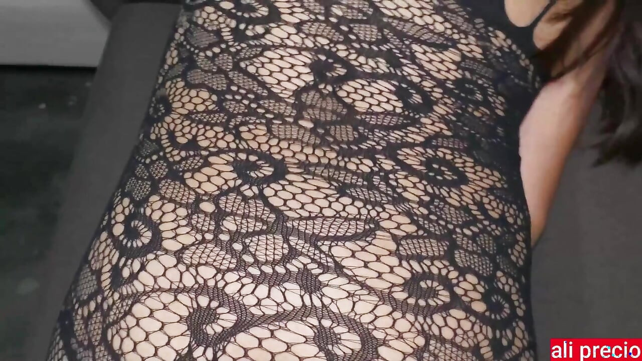 Tüm büyük dildonun küçük amcığıma nasıl gittiğini izle