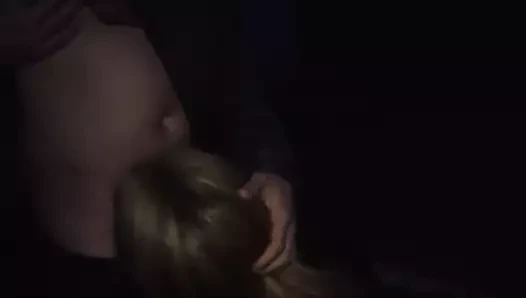 Benim göğüsler joi arasında senin boşalmak vur