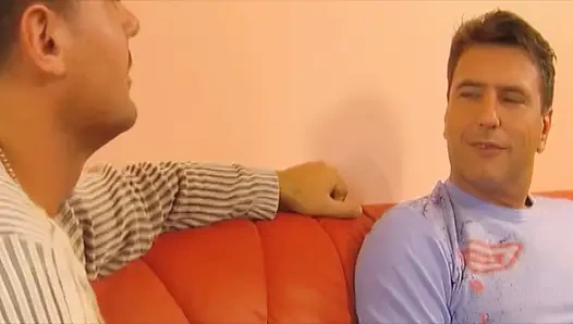 Kızıl Saçlı Bebek Tutkulu açlıkla Yarağı Gırtlağına Kadar Alıyor