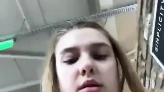 Blowjob. Göt deliğini parmaklıyor. Ateşli amcık. Sikiş memeler ve döl