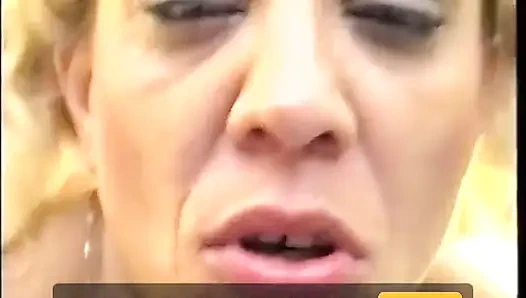 Nine parkta grup sikiliyor