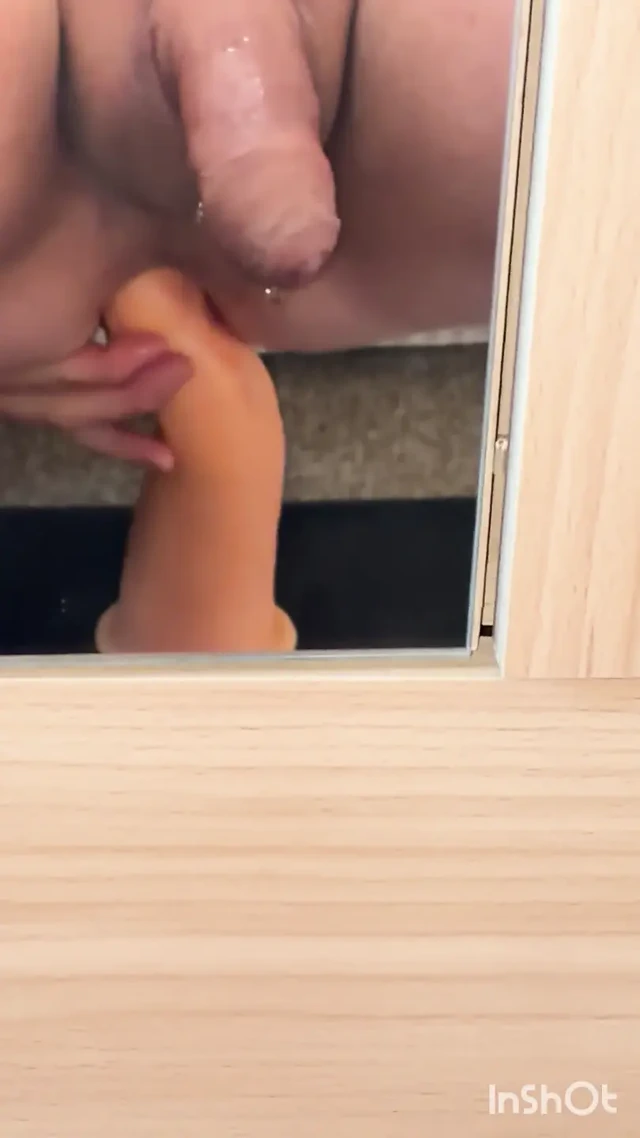 Solo seks oyuncağı eğlencesi. Yumrukla oyuncak anal, boşalma eğlencesi neden karısı dışarıda