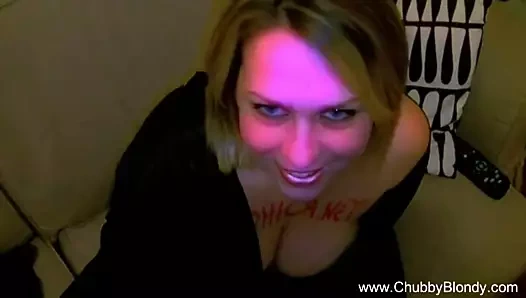 güzel İtalyan ev hanımı darbeler