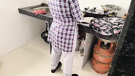 Hintli öğretmen öğrenci yeni seks videosu viral