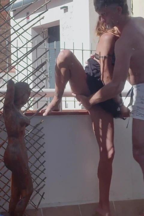 Balkonda seksi