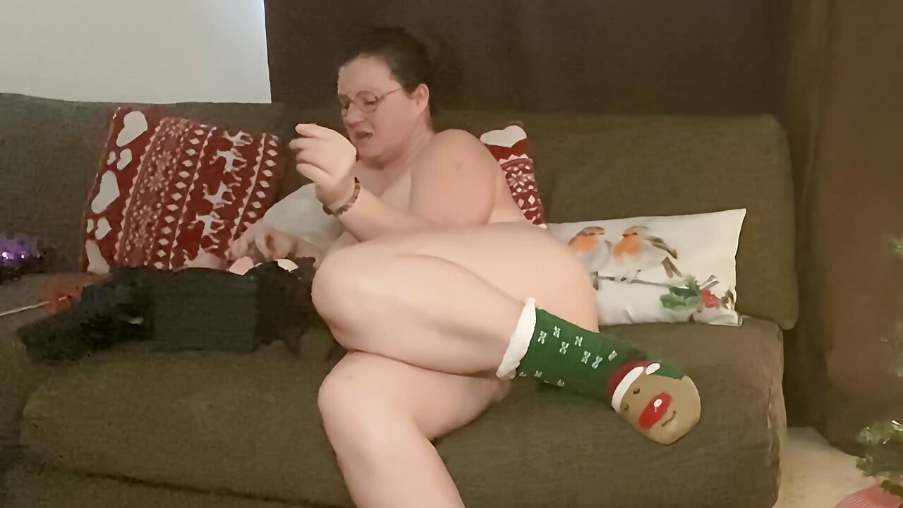 Çorap ve gülümsemeden başka bir şey giymeyen süper seksi solo selfie'ler