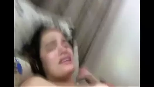 Küçük penisi seviyor