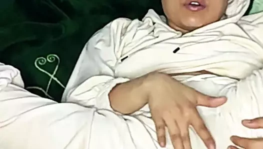 AMATÖR Mulata güne güzel bir fışkırtmayla başlıyor.  Sadece burada pornhub 2024'te