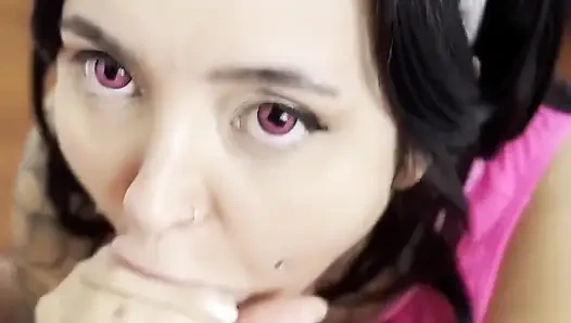 Cosplay tavşan kız yok edilmek istiyor