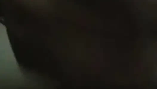 Angel aldatmak için komşularını baştan çıkarmaya çalışıyor