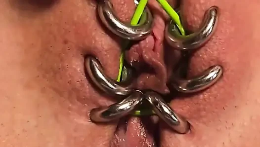 Kablolu ve sıkı sarılmış