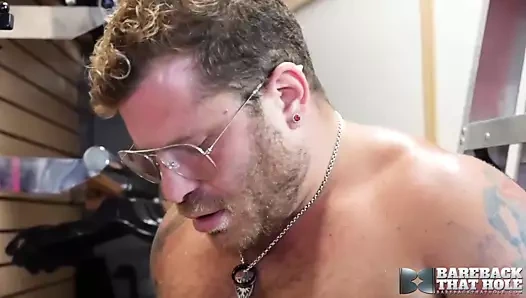 Eyersizo delik dudes mason lear ve riley mitchel eyersiz