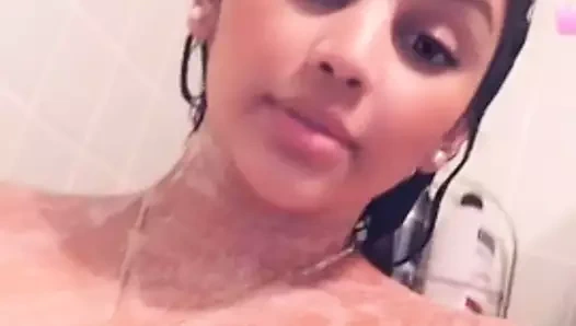 Bbw columbiana dalga geçiyor