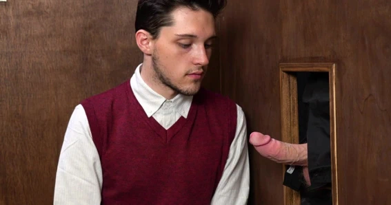 itiraf sırasında kızıl saçlı rahip ile genç katolik çocuk seks