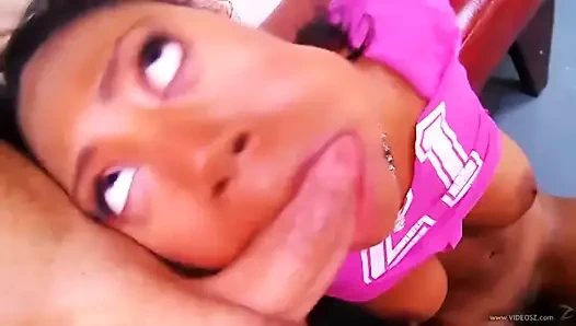 Siyah kız becerdin tarafından beyaz çük