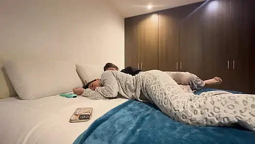 Komşum beni her zaman gerçekten eğlenceli şeyler yapmaya davet ediyor