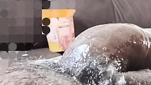 Derin gırtlağına büyük boşalma