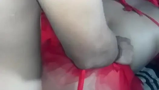 Götünü, vajinasını emiyor ve seksi şeytanına sokuyorum